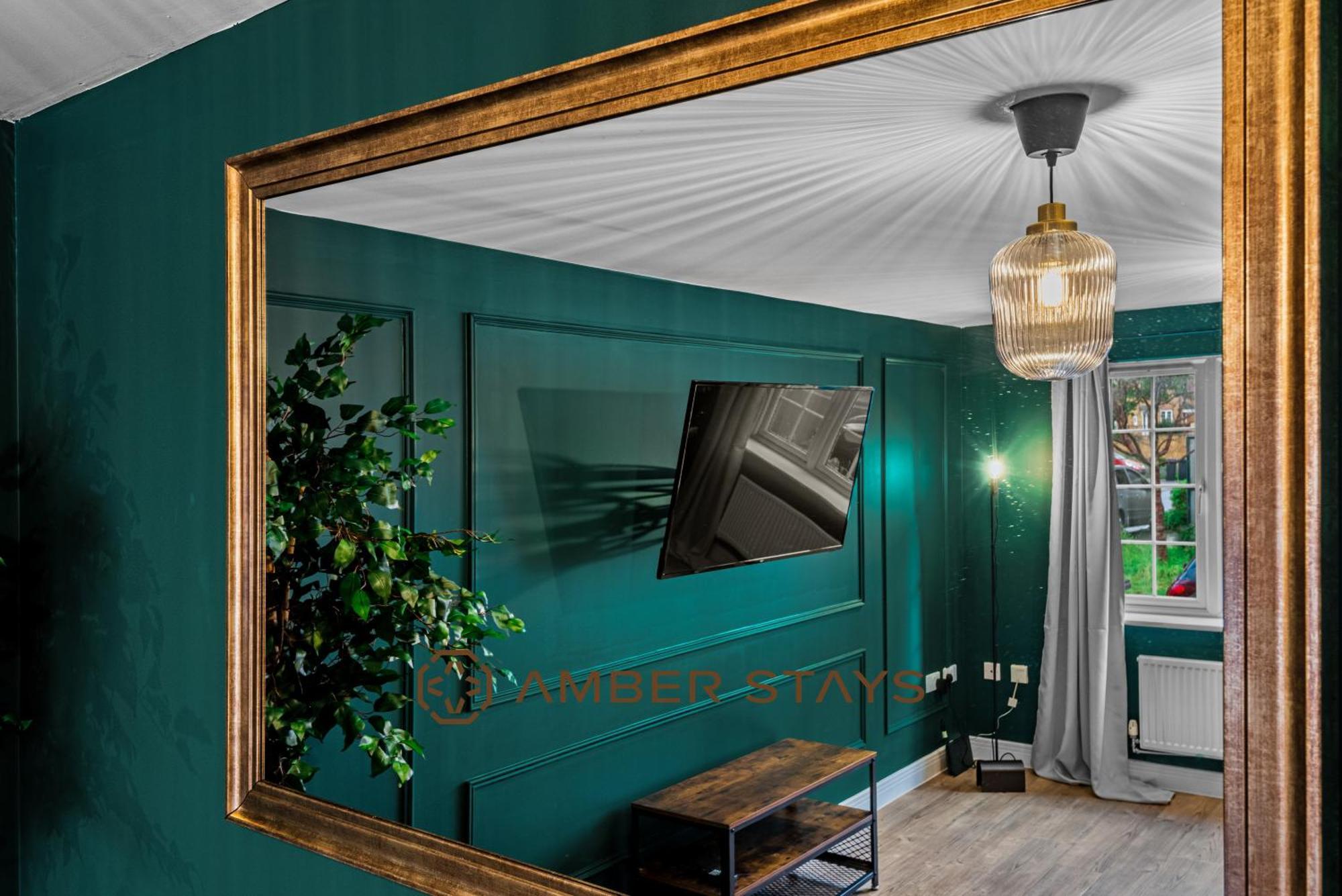 Spacious 5 Bed House In Reading By Amber Stays, Perfect For Business & Contractors, Sleeps 12! Exteriér fotografie