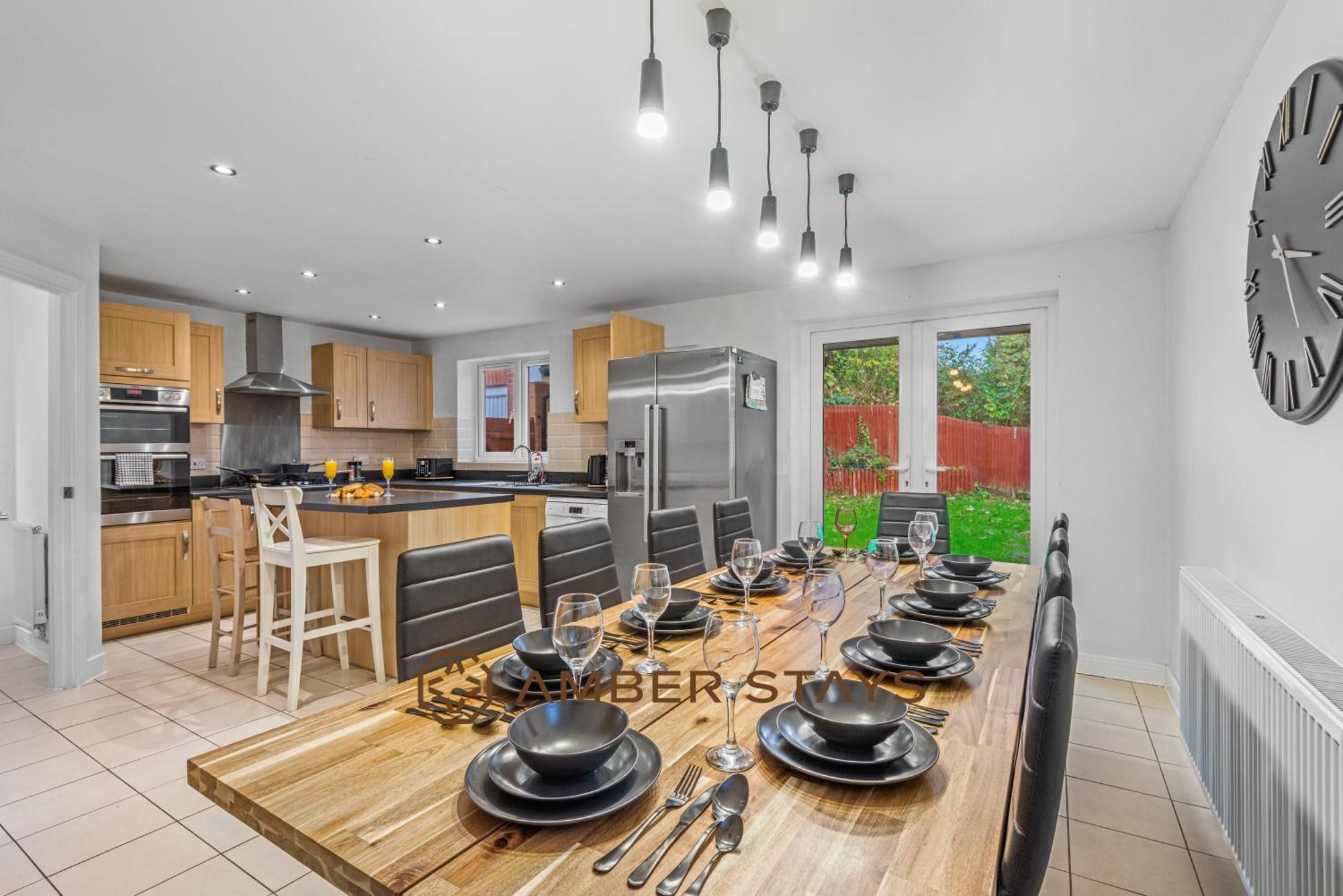 Spacious 5 Bed House In Reading By Amber Stays, Perfect For Business & Contractors, Sleeps 12! Exteriér fotografie