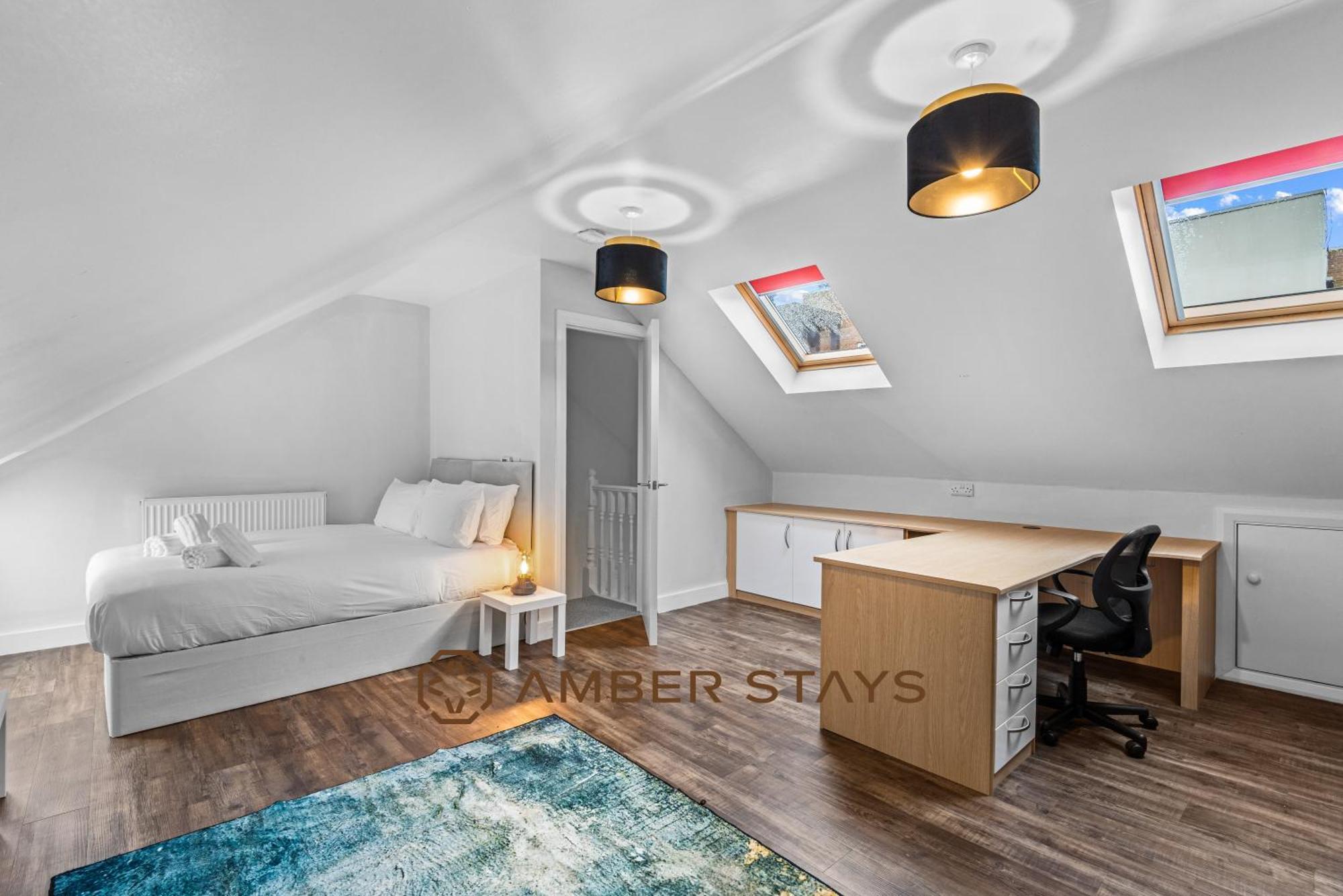Spacious 5 Bed House In Reading By Amber Stays, Perfect For Business & Contractors, Sleeps 12! Exteriér fotografie