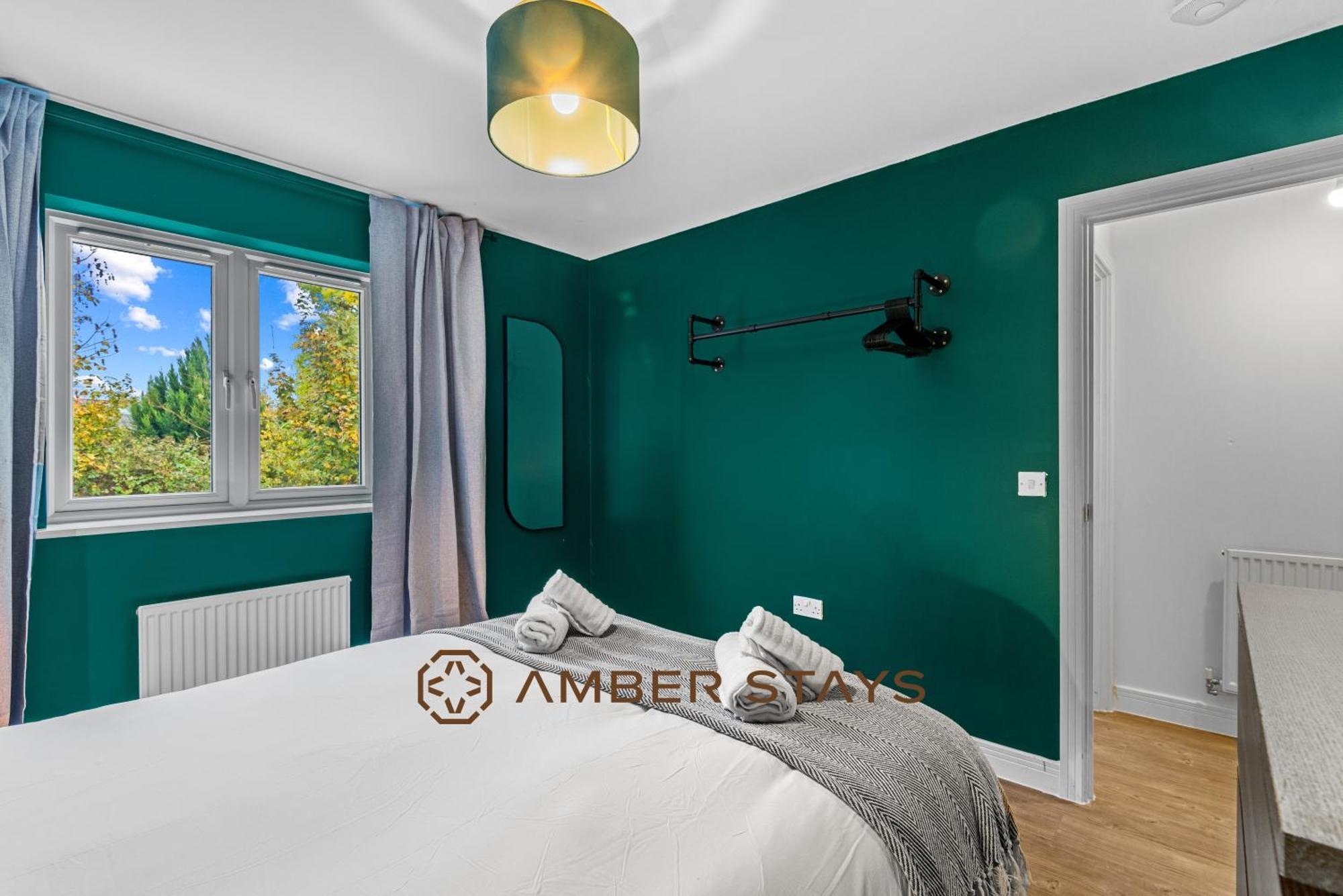 Spacious 5 Bed House In Reading By Amber Stays, Perfect For Business & Contractors, Sleeps 12! Exteriér fotografie