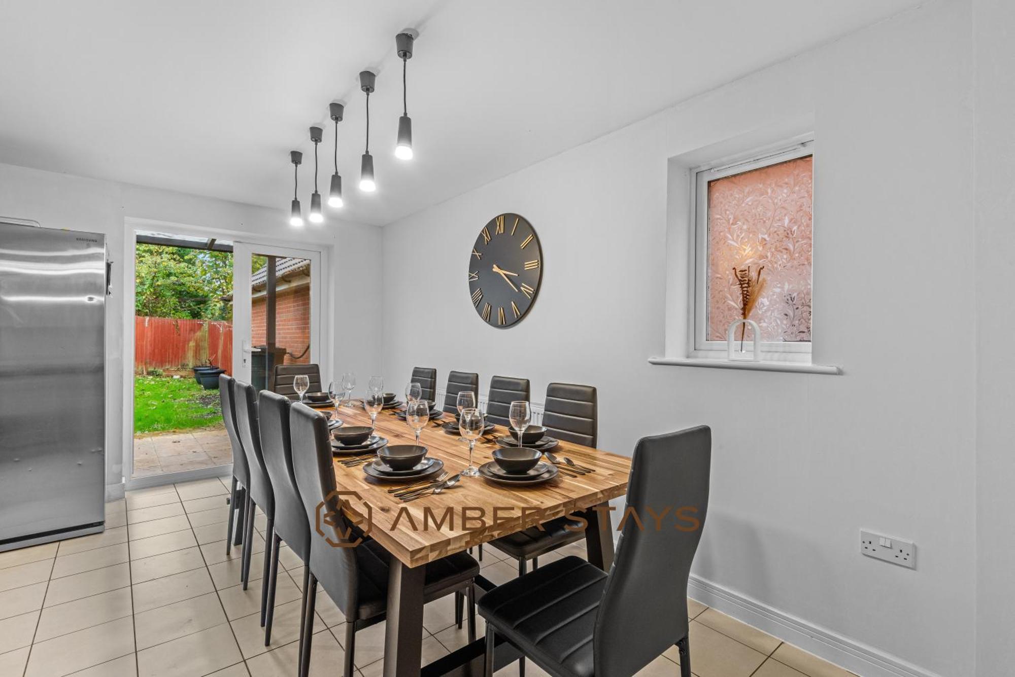 Spacious 5 Bed House In Reading By Amber Stays, Perfect For Business & Contractors, Sleeps 12! Exteriér fotografie