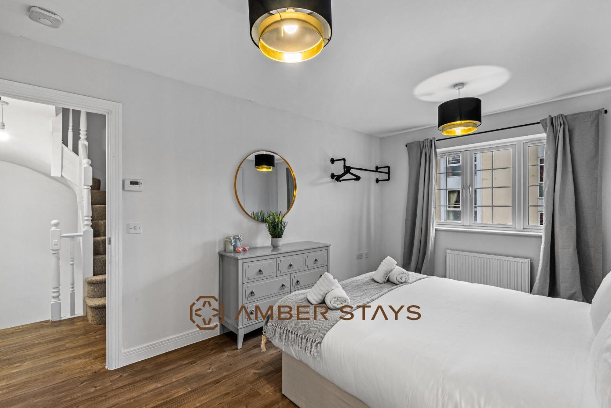 Spacious 5 Bed House In Reading By Amber Stays, Perfect For Business & Contractors, Sleeps 12! Exteriér fotografie